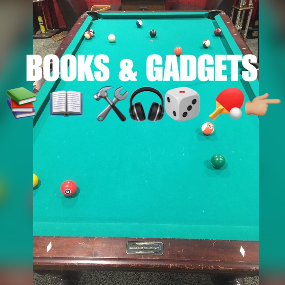 BOOK & GADGETS ARE OVER HERE 👉🏼